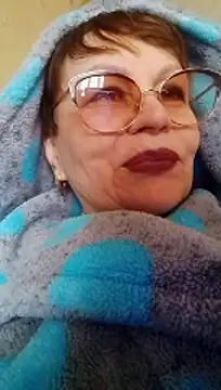 SophieBurns online show from March 3, 2026, 10:10 am