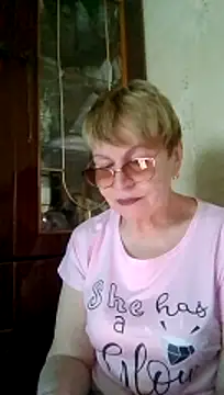 Snapshot of SophieBurns chatting on June 20, 2026, 9:56 am SophieBurns online show from June 20, 2026, 9:56 am