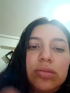 MajoArias online show from February 7, 2026, 5:22 am