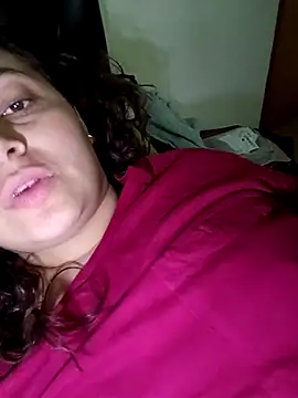 MajoArias online show from February 27, 2026, 2:44 am