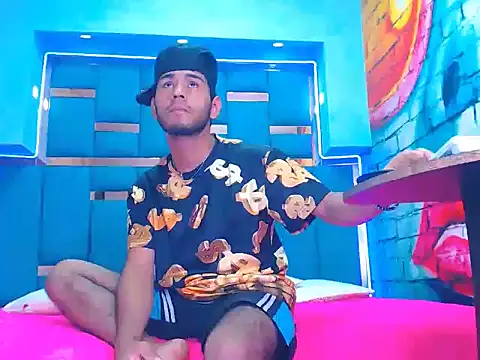 warmNoah online show from March 10, 2026, 7:19 pm