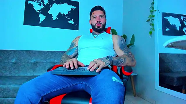 Alessrose online show from March 9, 2026, 7:51 pm