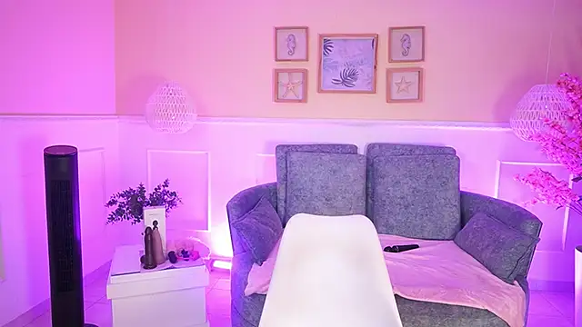 ElectraJonesX online show from February 25, 2026, 11:31 am