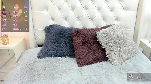 lucyscay  online show from March 8, 2026, 9:18 pm