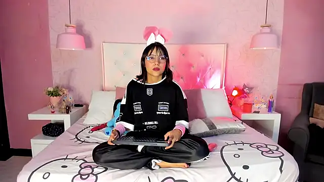 GaiaMonet online show from February 22, 2026, 8:24 am