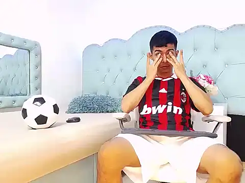 Snapshot of Apolo_Richards chatting on February 7, 2026, 7:50 pm Apolo Richards online show from February 7, 2026, 7:50 pm