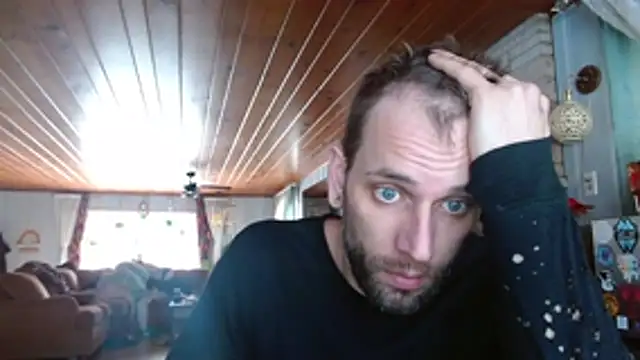 Snapshot of cguffey2284 chatting on February 13, 2026, 7:43 pm cguffey2284 online show from February 13, 2026, 7:43 pm