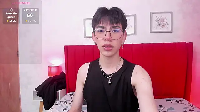 Demian Hush online show from March 4, 2026, 3:01 am