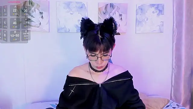 Demian Hush online show from March 19, 2026, 3:32 am