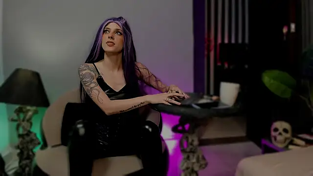 AmeliaNaughty  online show from June 4, 2026, 10:27 pm