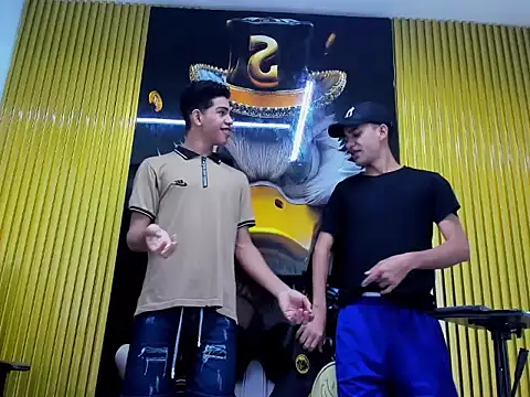 couplehot sex  online show from February 21, 2026, 7:26 pm