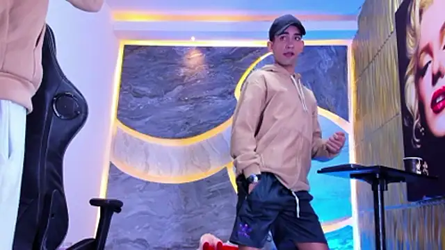 couplehot sex  online show from February 24, 2026, 3:59 am