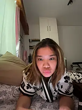 Snapshot of Avery_69 chatting on March 13, 2026, 5:58 am Avery 69 online show from March 13, 2026, 5:58 am