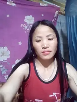 Snapshot of nhynhy11 chatting on February 19, 2026, 6:53 am nhynhy11 online show from February 19, 2026, 6:53 am