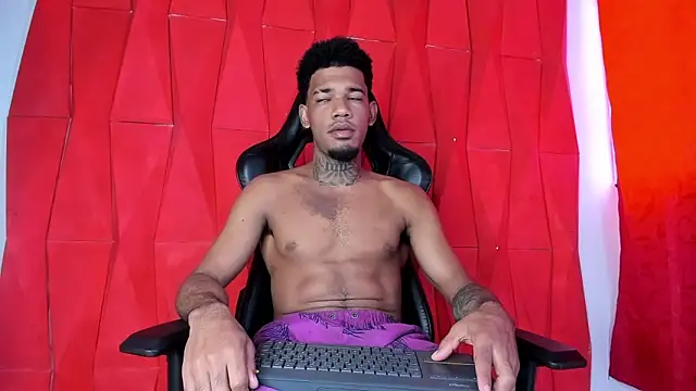 Nehemiaa boy online show from May 21, 2026, 2:24 pm
