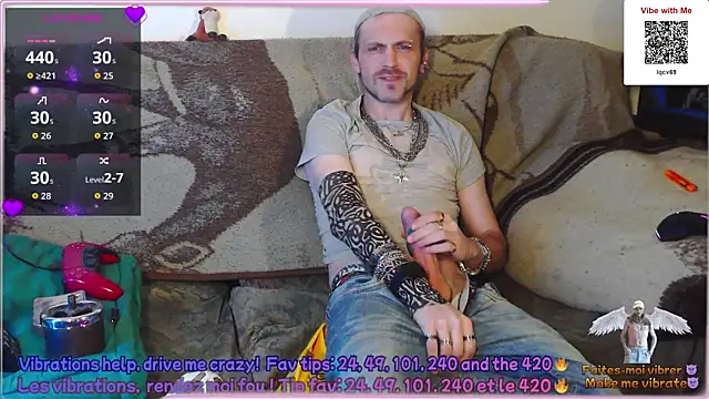 SwatRocShy online show from April 18, 2026, 6:17 am