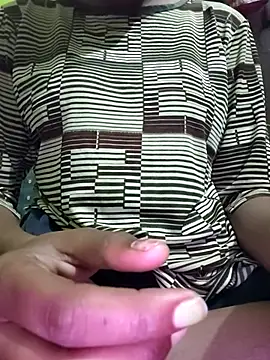 Snapshot of Anika6 chatting on February 20, 2026, 5:37 am Anika6 online show from February 20, 2026, 5:37 am