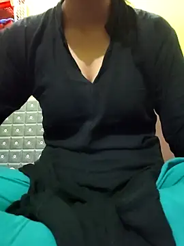 Snapshot of Anika6 chatting on March 9, 2026, 5:44 am Anika6 online show from March 9, 2026, 5:44 am