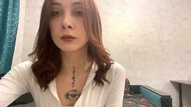 JulissaJoly online show from February 17, 2026, 1:18 pm