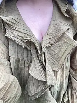 Snapshot of hamoi11 chatting on February 16, 2026, 2:51 am hamoi11 online show from February 16, 2026, 2:51 am