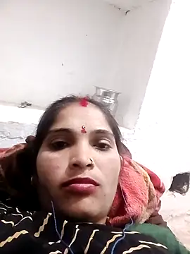 Komal4050 online show from February 12, 2026, 4:35 pm