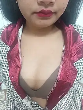 Snapshot of EliraMoon chatting on March 1, 2026, 5:15 pm EliraMoon online show from March 1, 2026, 5:15 pm