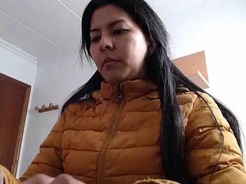 Snapshot of ZeforAitanna chatting on February 9, 2026, 10:19 am ZeforAitanna online show from February 9, 2026, 10:19 am