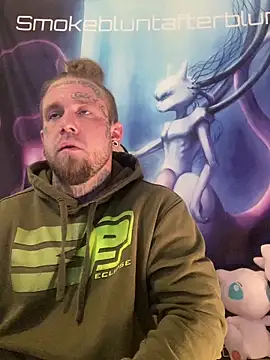 Snapshot of Smokebluntafterblunt chatting on February 6, 2026, 4:54 pm Smokebluntafterblunt online show from February 6, 2026, 4:54 pm