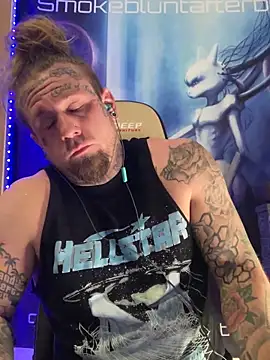 Snapshot of Smokebluntafterblunt chatting on February 12, 2026, 4:18 am Smokebluntafterblunt online show from February 12, 2026, 4:18 am