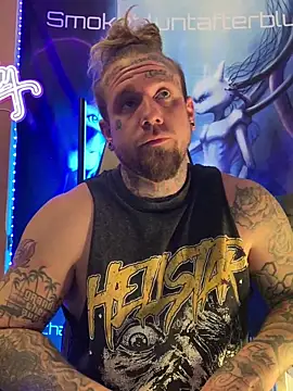 Snapshot of Smokebluntafterblunt chatting on February 17, 2026, 3:03 am Smokebluntafterblunt online show from February 17, 2026, 3:03 am