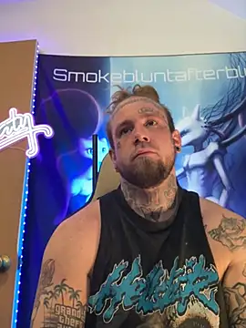 Snapshot of Smokebluntafterblunt chatting on February 22, 2026, 5:22 pm Smokebluntafterblunt online show from February 22, 2026, 5:22 pm