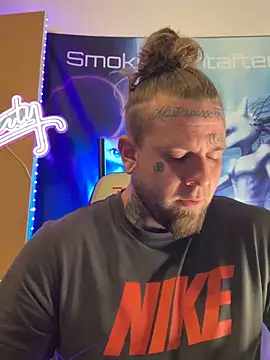 Snapshot of Smokebluntafterblunt chatting on March 2, 2026, 9:16 am Smokebluntafterblunt online show from March 2, 2026, 9:16 am