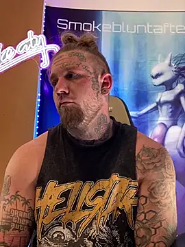 Snapshot of Smokebluntafterblunt chatting on March 2, 2026, 9:54 pm Smokebluntafterblunt online show from March 2, 2026, 9:54 pm