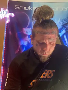 Smokebluntafterblunt online show from March 20, 2026, 1:54 am