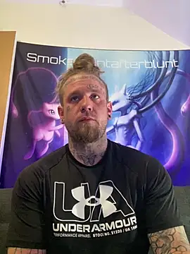 Snapshot of Smokebluntafterblunt chatting on May 4, 2026, 12:06 am Smokebluntafterblunt online show from May 4, 2026, 12:06 am