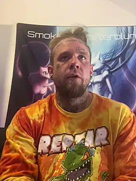 Snapshot of Smokebluntafterblunt chatting on May 7, 2026, 1:22 am Smokebluntafterblunt online show from May 7, 2026, 1:22 am