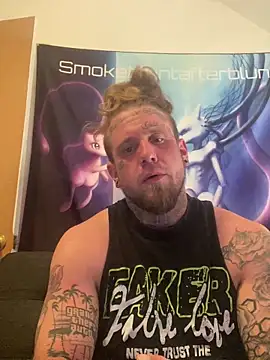 Snapshot of Smokebluntafterblunt chatting on May 11, 2026, 1:22 am Smokebluntafterblunt online show from May 11, 2026, 1:22 am