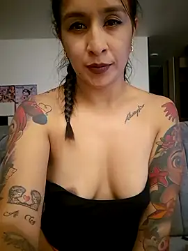 Paola andrade online show from March 26, 2026, 2:39 am