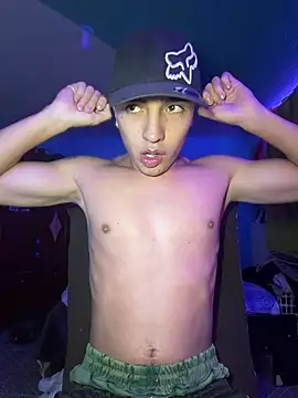 Snapshot of dirtydickkk chatting on February 26, 2026, 2:43 am dirtydickkk online show from February 26, 2026, 2:43 am