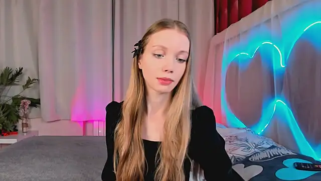 Snapshot of lada2k4 chatting on February 12, 2026, 5:46 am lada2k4 online show from February 12, 2026, 5:46 am