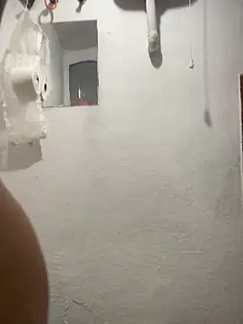 Snapshot of caah27 chatting on February 17, 2026, 2:41 am caah27 online show from February 17, 2026, 2:41 am