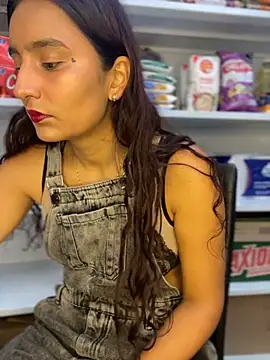 Snapshot of -BabyLuna chatting on March 21, 2026, 12:54 pm -BabyLuna online show from March 21, 2026, 12:54 pm