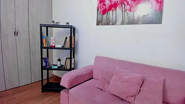 Kitty f00x online show from May 30, 2026, 7:22 pm