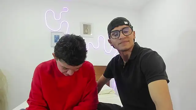 Snapshot of hardcoreheat_ind chatting on February 15, 2026, 11:12 pm hardcoreheat ind online show from February 15, 2026, 11:12 pm