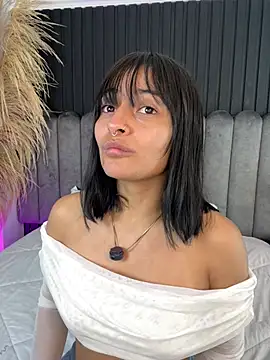 Nanda vixen  online show from February 24, 2026, 9:02 pm