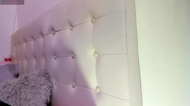 MiaEvans0 online show from March 27, 2026, 3:01 am