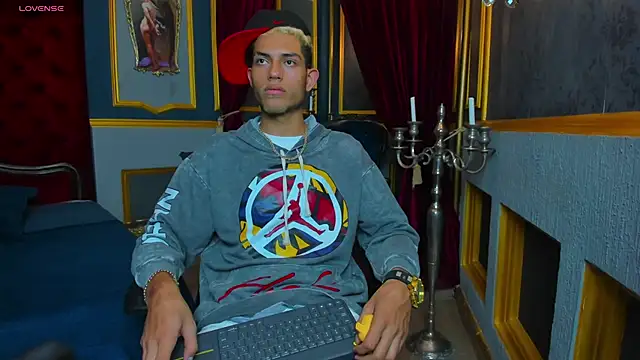 ItsZairen online show from March 17, 2026, 6:28 am