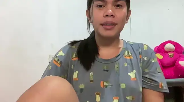 Snapshot of Mooree_naba chatting on January 13, 2025, 12:24 pm Mooree naba online show from January 13, 2025, 12:24 pm