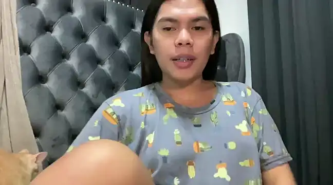 Snapshot of Mooree_naba chatting on January 13, 2025, 10:24 pm Mooree naba online show from January 13, 2025, 10:24 pm