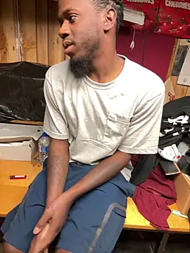 pussyeater - online show from April 8, 2026, 1:33 pm